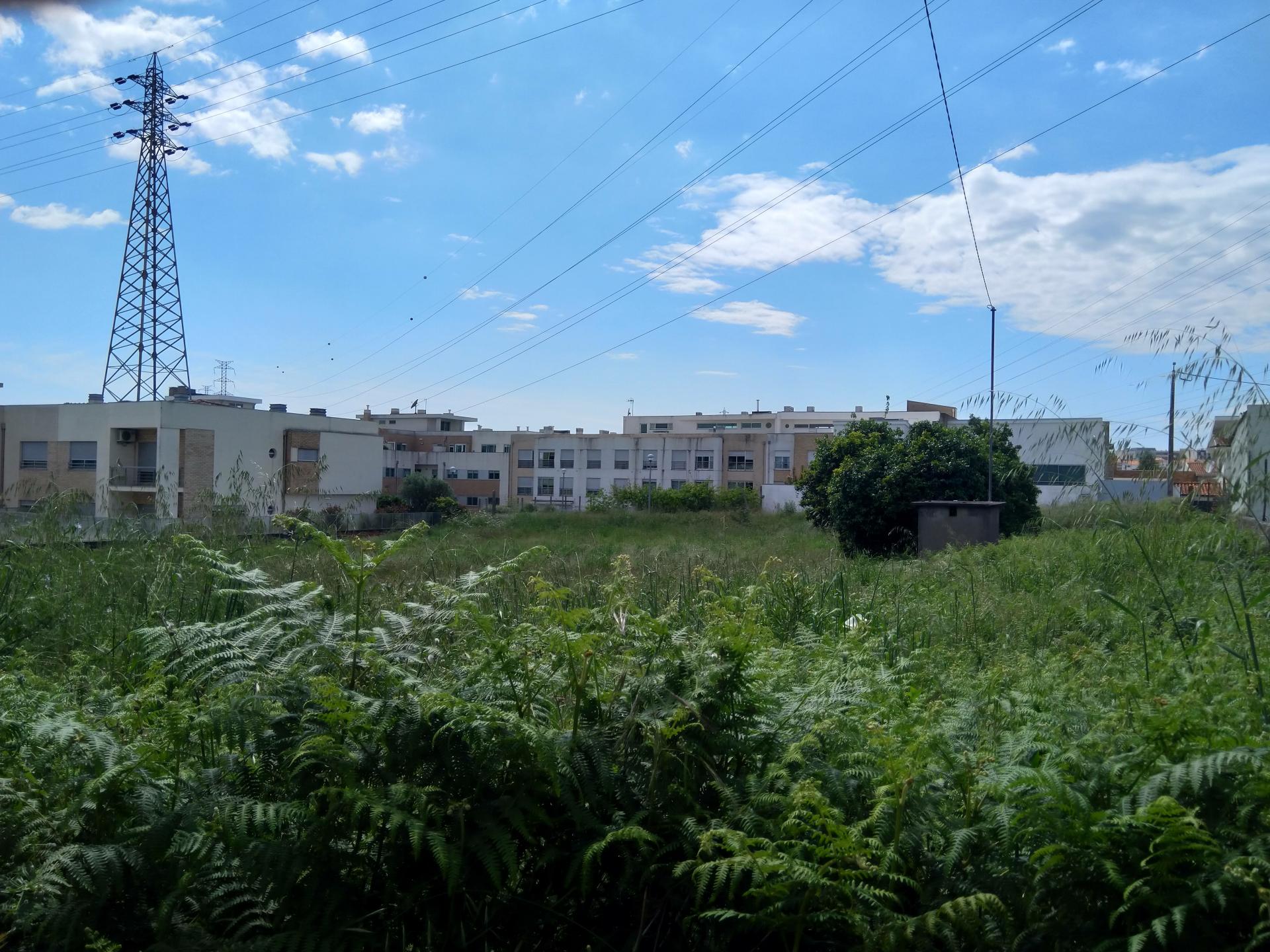 Terreno Urbano junto ao centro da Maia